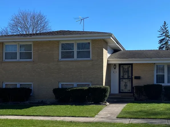 219 Welter Dr, Wood Dale, IL 60191