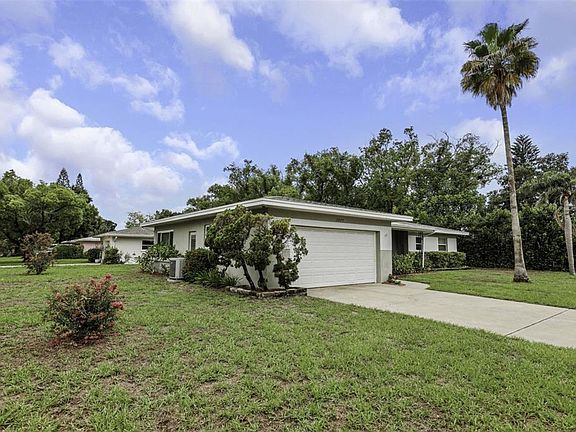 5th image of 2077 DRUID ROAD E