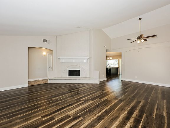 3rd image of 6707 Greenspring Dr