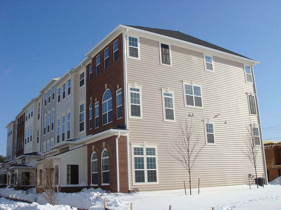2nd image of 14259B Woven Willow Ln