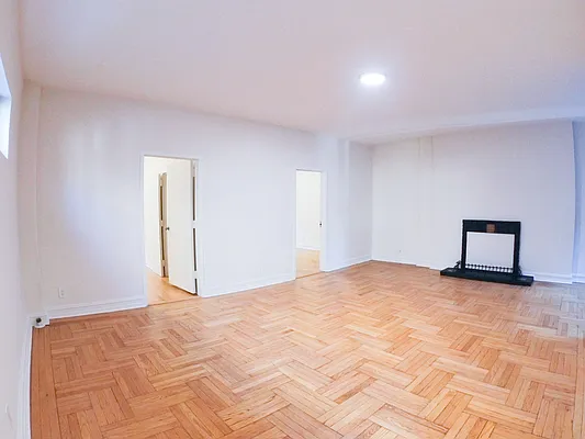 Rented by Urban Real Estate Inc | media 3