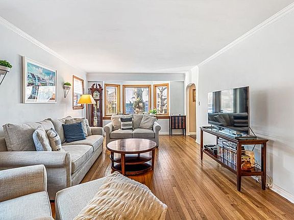 5th image of 8207 213th St