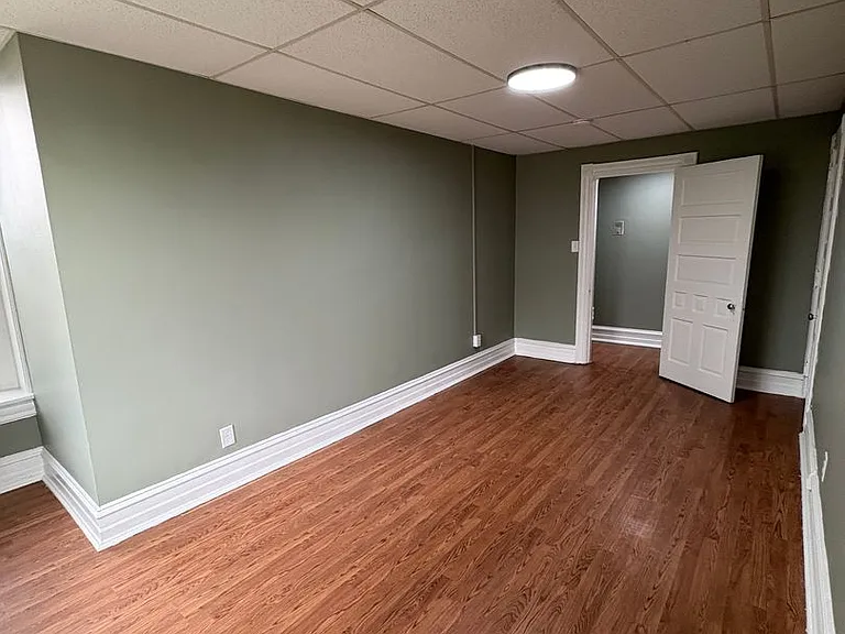 1003 N Charlotte St — Photo 13