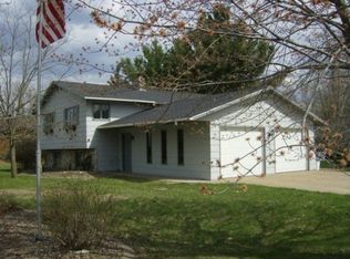 1124 Edgewood Dr, Mosinee, WI 54455