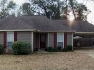 529 Mt Airy Dr, Prattville, AL 36067