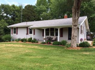 4581 Waxwing Rd, Pinckneyville, IL 62274