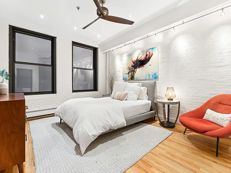 130 Watts St #4N — Photo 11