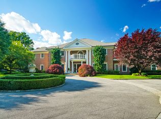 8 Flagler Dr, Rye, NY 10580