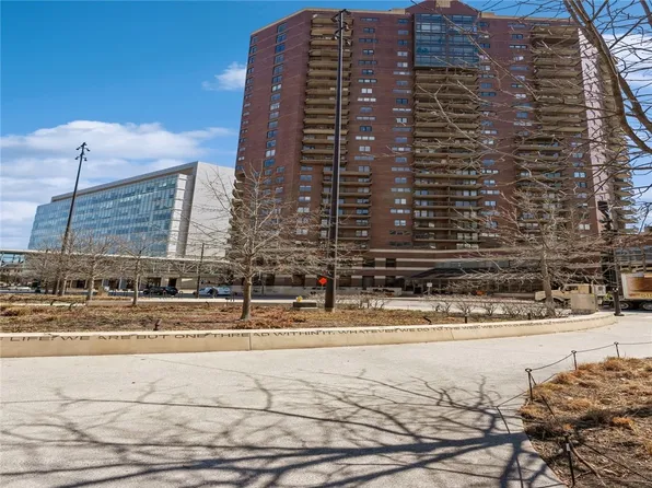 300 Walnut St #2109, Des Moines, IA 50309