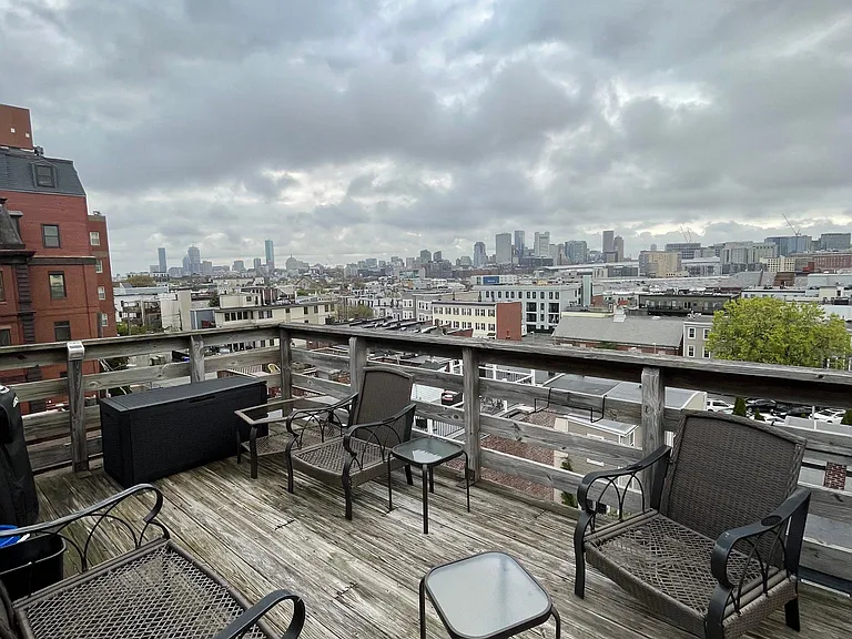 560 E Broadway #3 — Photo 10