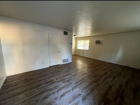 Spacious family room