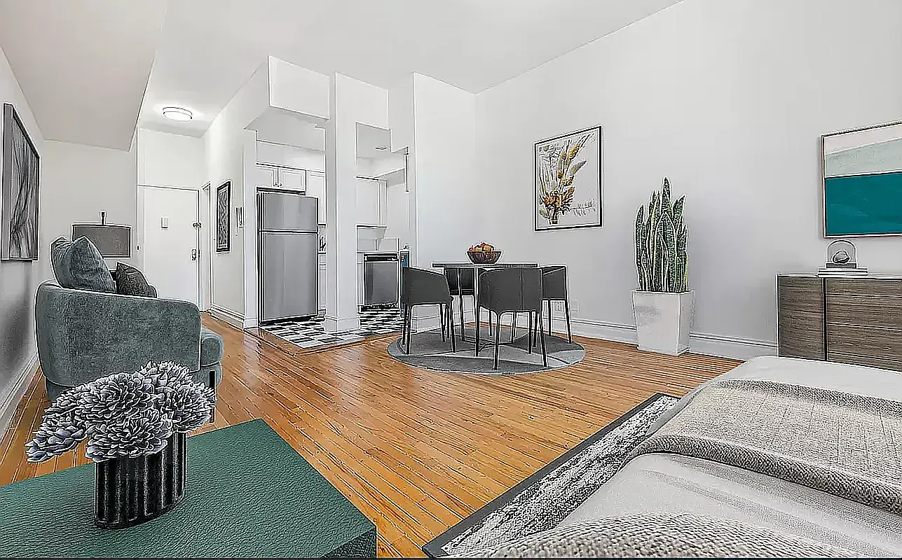 154 West 70th Street — Photo 3