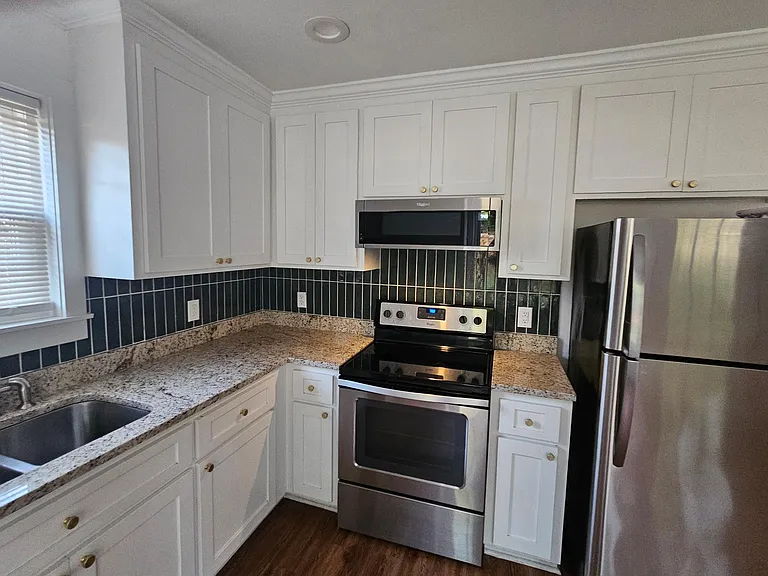 405 Anderson St — Photo 5