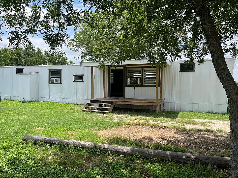 104 N San Marcos St