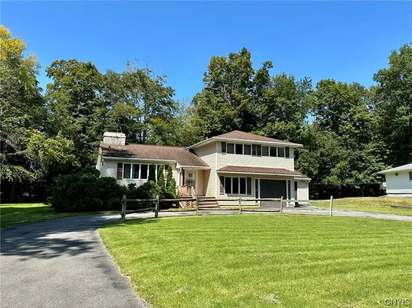 617 Ravine Dr, Deerfield, NY 13502