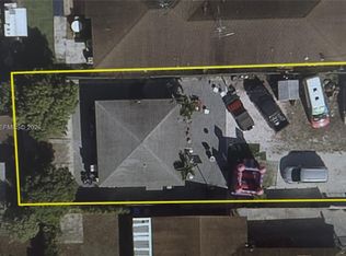 Orange Park, Miami, FL 33125