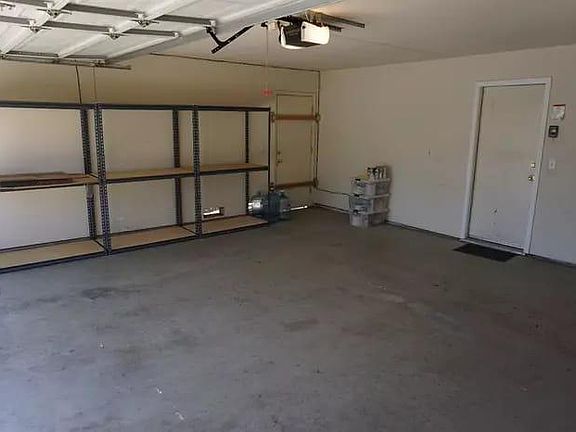 5th image of 580 Blarney Cir
