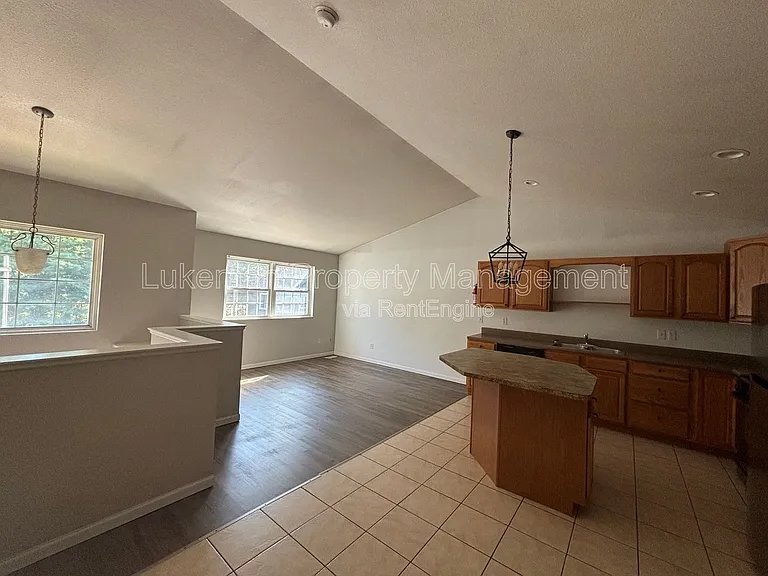 415 S Kendall Ave #403 — Photo 2