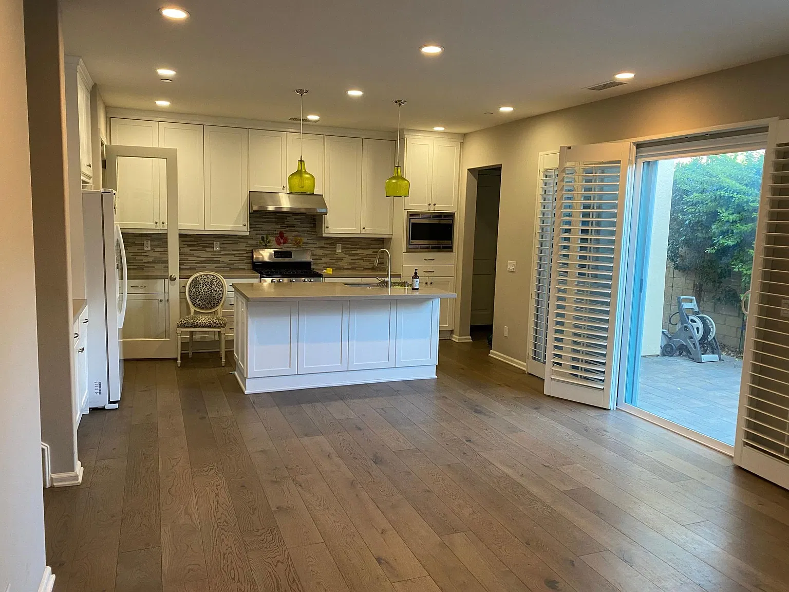 3 bed, 2.5 bath, 1626 sqft, $4,800 — Photo 2