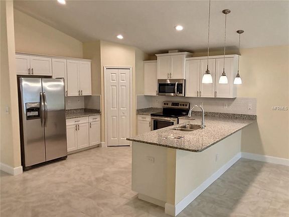 3rd image of 1409 W Arctic St