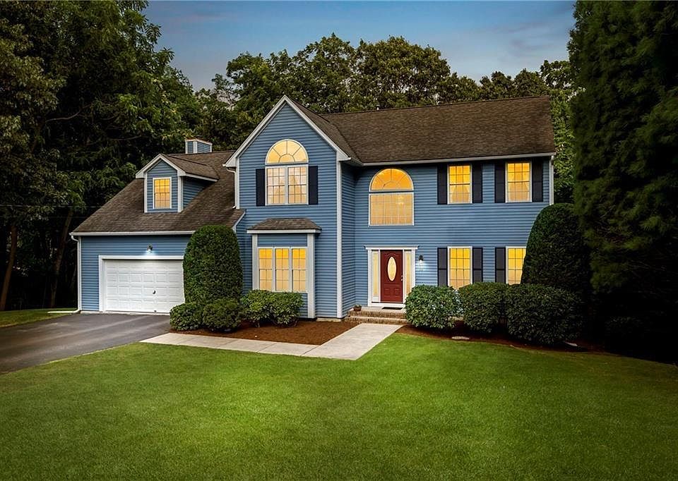 1st image of 30 River Farm Dr