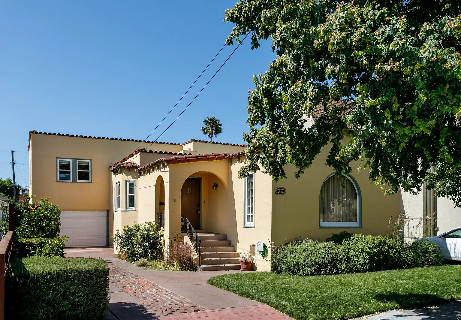 Estudillo Estates Spanish Mediterranean Beauty! — Photo 1