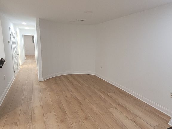 3rd image of 316 Maryland Ave NE #B