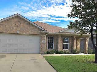 1050 Warbler, Aubrey, TX 76227