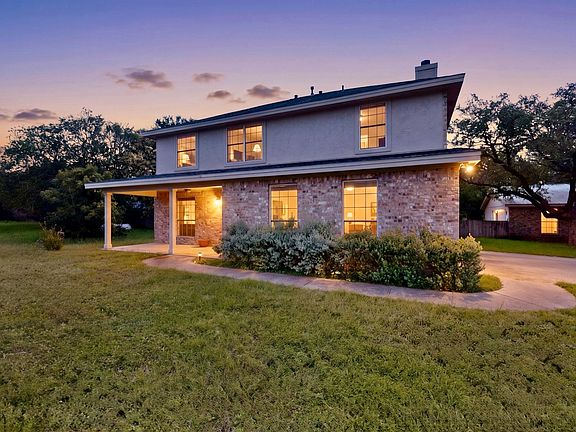 2nd image of 311 Oak Forest Cv