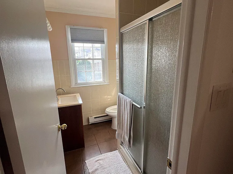 9709 Monmouth Ave #C2 — Photo 12
