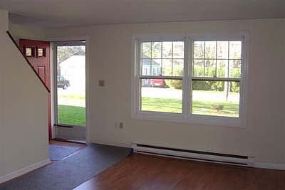 4th image of 54 Continental Dr #A