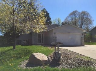 244 Poplar Dr, Shoreview, MN 55126