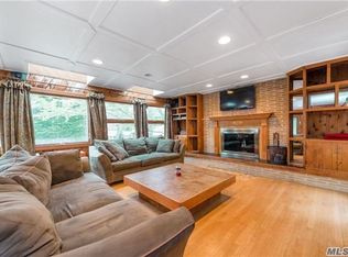 1602 Tulip Ave, Merrick, NY 11566