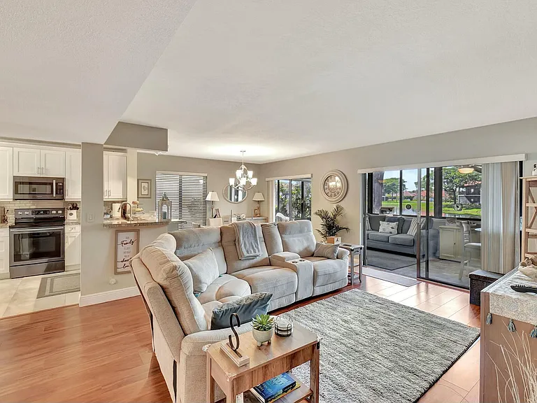 10663 Ocean Palm Way #101 — Photo 3