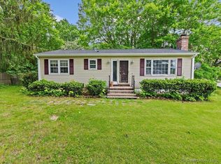 3 Pattagansett Court, East Lyme, CT 06357