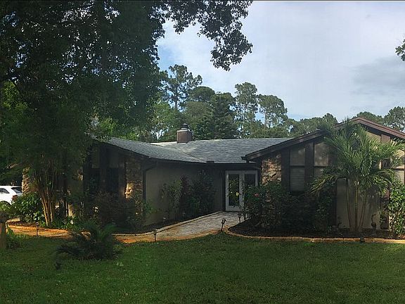 4th image of 899 E Lehigh Dr