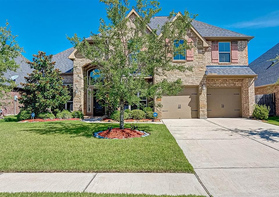 1st image of 28814 Hollycrest Dr