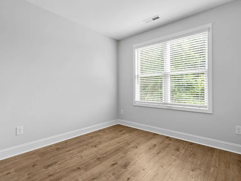 324 W Saltgrass Ln — Photo 14