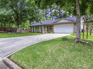 814 Redbud Ln, Longview, TX 75604