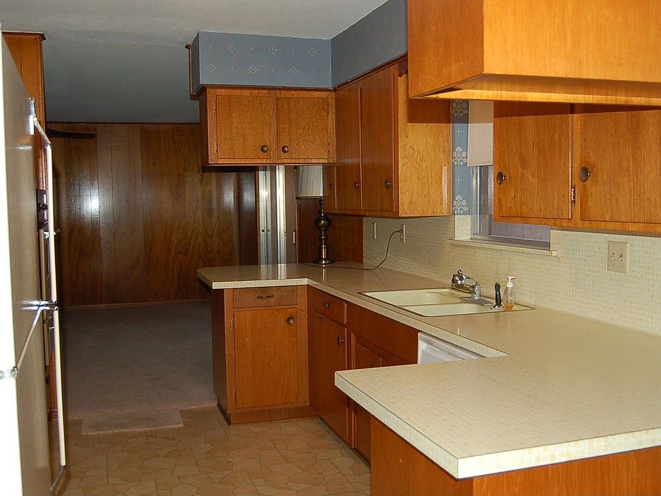 Kitchen -New Stove and Vent a Hood
