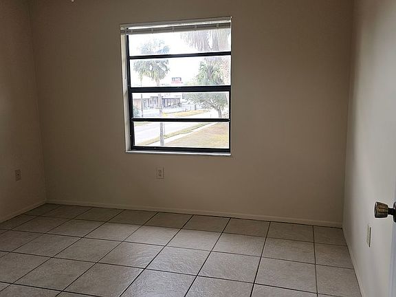 3rd image of 861 Mecca Dr APT D