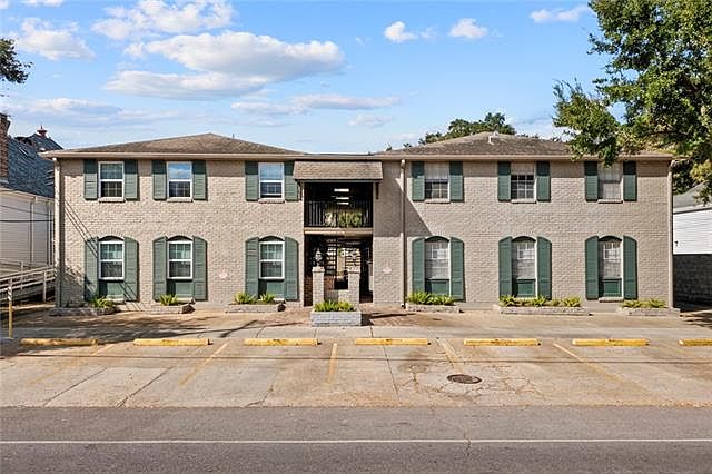 1st image of 816 Nashville Ave APT G