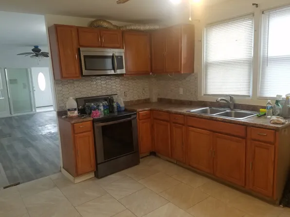 623 South St APT 1, Utica, NY 13501