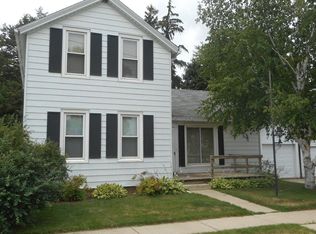 108 N 3rd St, Waterford, WI 53185