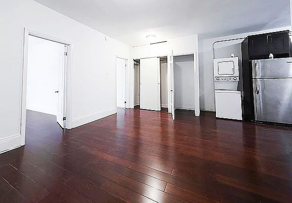 2nd image of 301 W 20th St APT 3