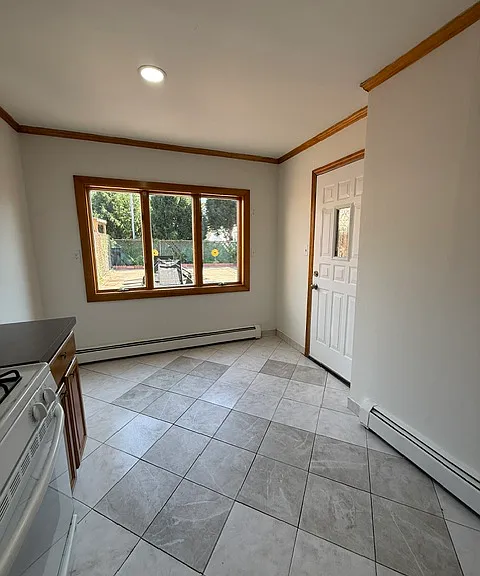 320 43rd St #1 — Photo 4