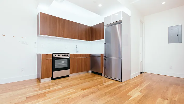 Rented by Nooklyn NYC LLC | media 4