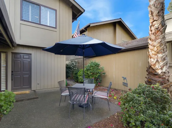 102 E Ranch Rd, Sacramento, CA 95825