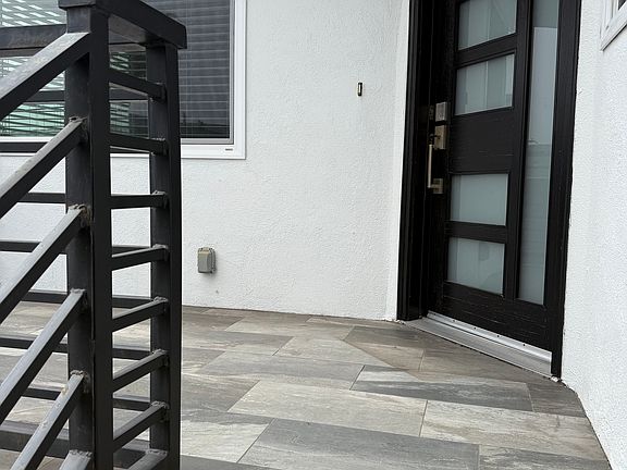 3rd image of 228 Avenida Serra APT A
