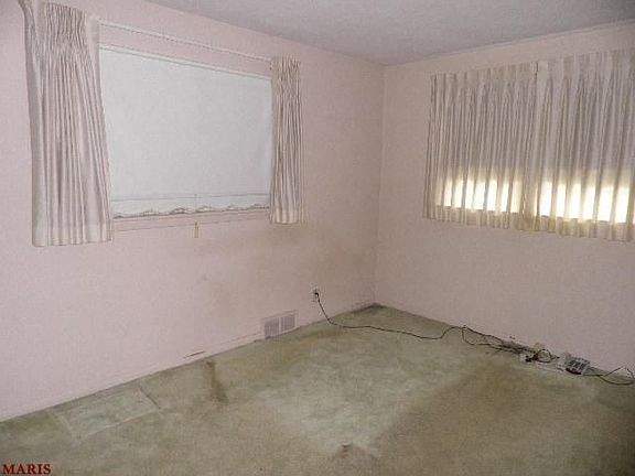 5th image of 801 Thatcher Ave